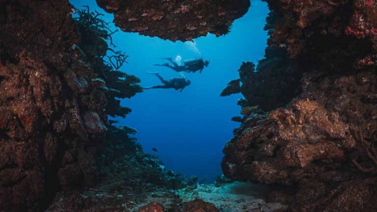 PADI-Hero-AOW-EANx-2000x1125